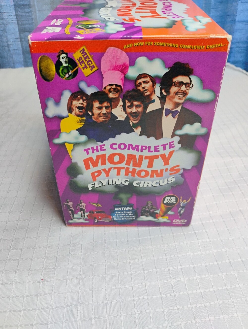 Monty Python DVD Box Set - Picture 3 of 4